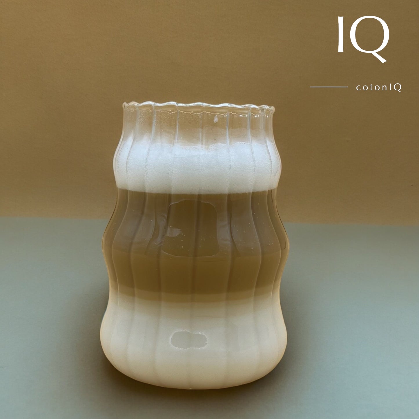 Designer-Glasbecher für Heiß- und Kaltgetränke – transparent – 500 ml