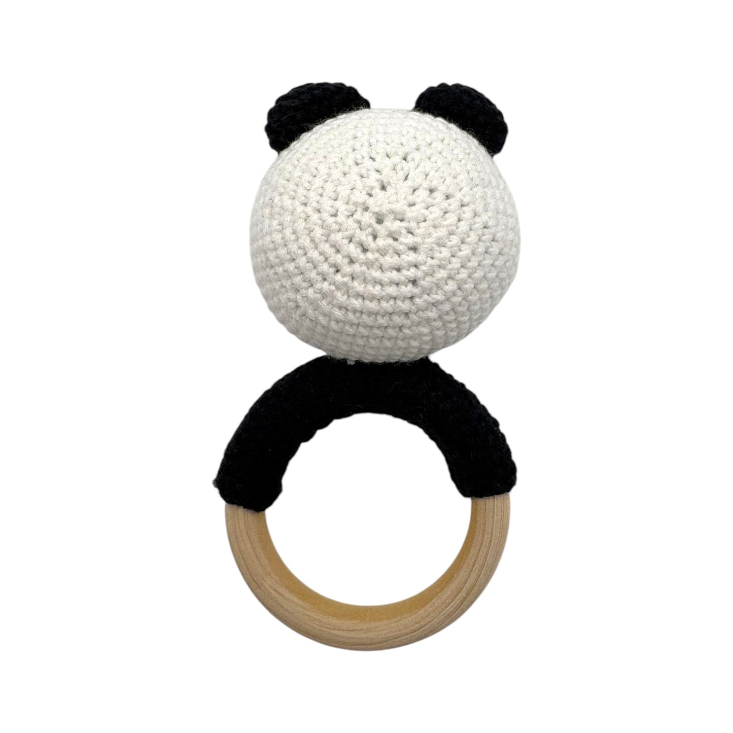 cotoniq_handgefertigte_babyrassel_panda_2