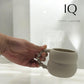 Keramiktasse mit Perlenhenkel – Geschwungenes Design – Beige – 250 ml