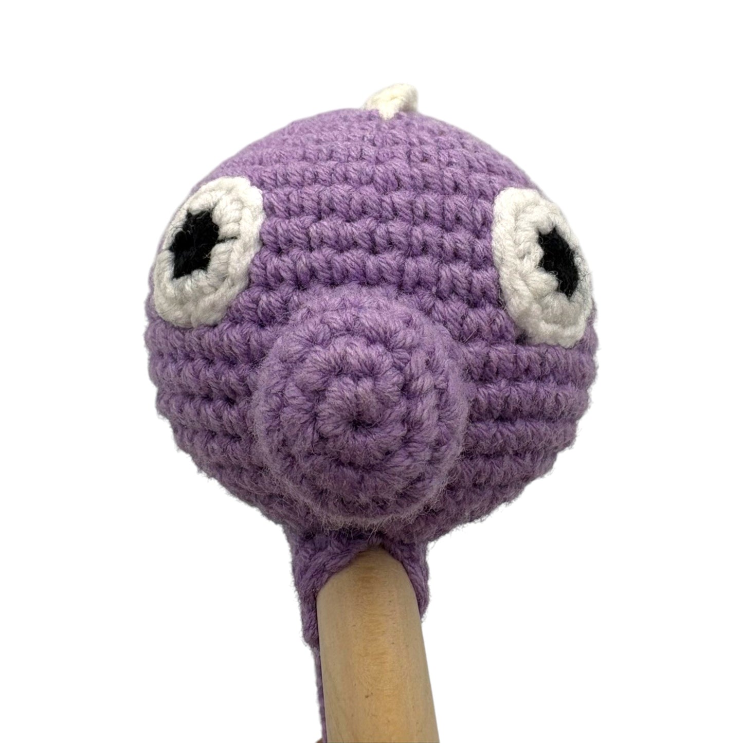 cotoniq_handgefertigte_babyrassel_seepferdchen_3