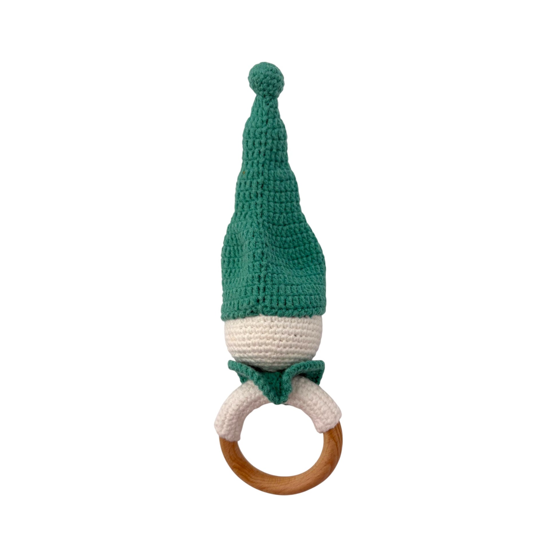 cotoniq_handgefertigte_babyrassel_weinachtswichtel_3