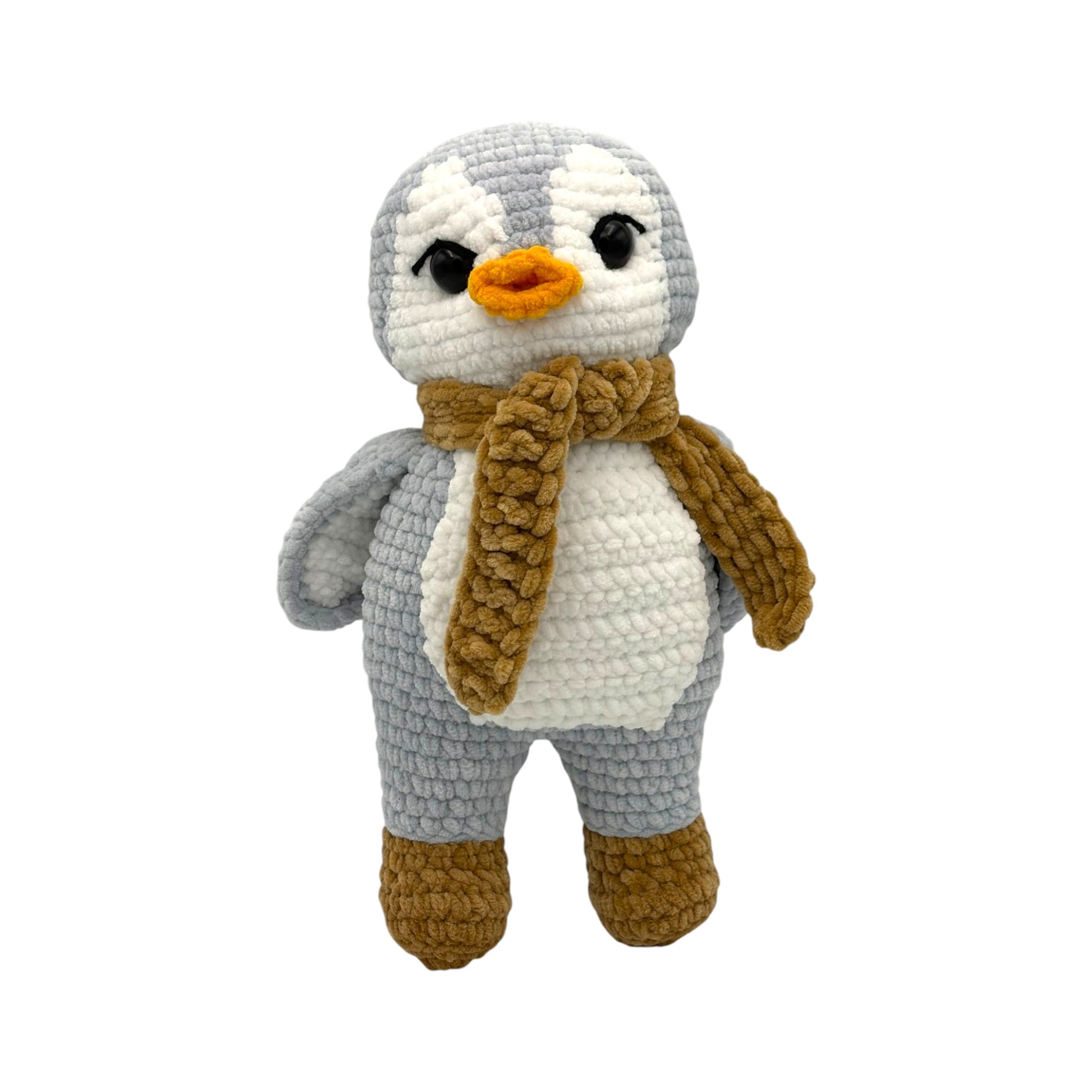 cotoniq_handgemachtes_kuscheltier_klein_pinguin_aus_samt_1
